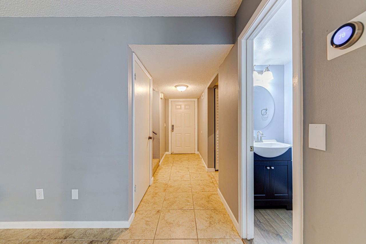 1241 St Andrews Dr - Photo 2 of 20