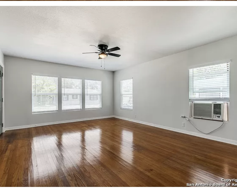 229 Greer St - Photo 3 of 12