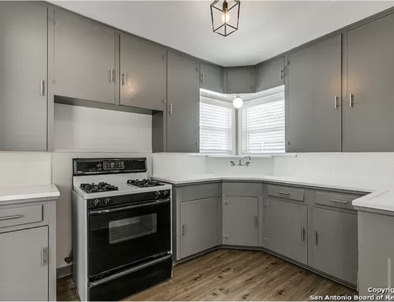 229 Greer St - Photo 7 of 12