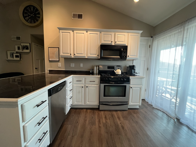 316 E Stewart St #3 - Photo 6 of 13