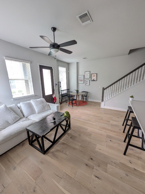 10208 Cienega Cv - Photo 2 of 33