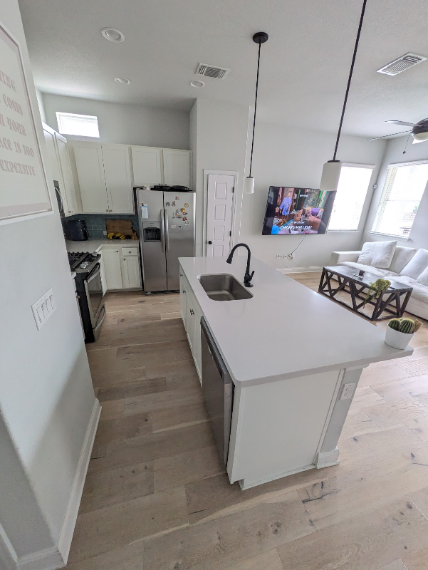 10208 Cienega Cv - Photo 5 of 33