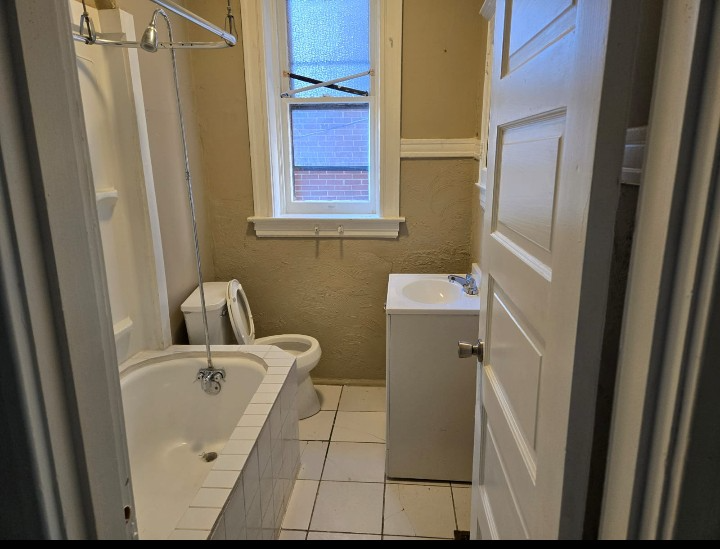 3309 Chippewa St 1st Fl #1stFL - Photo 4 of 7