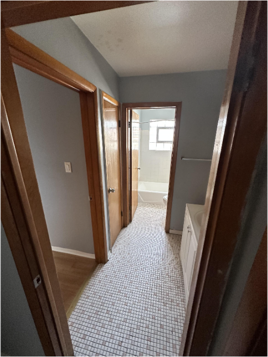 3110 W 59th St #2F - Photo 7 of 9