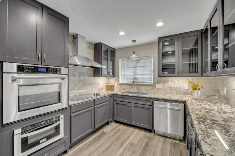 3105 Bouvier St - Photo 6 of 20