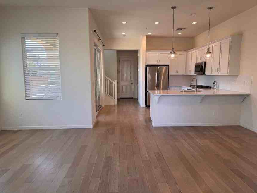 4389 Natomas Central Dr - Photo 3 of 31