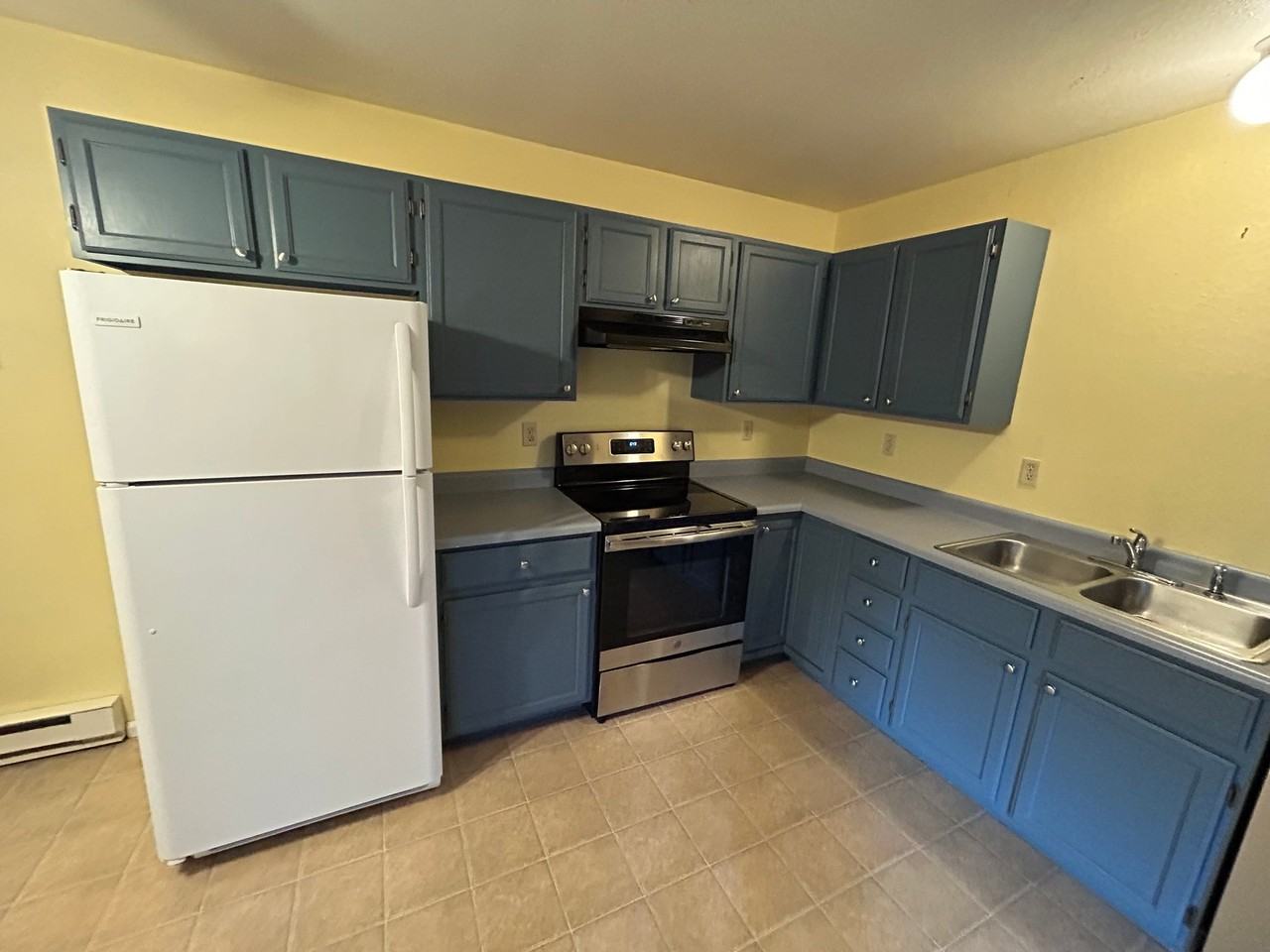 1355 Cherry St #B - Photo 5 of 15