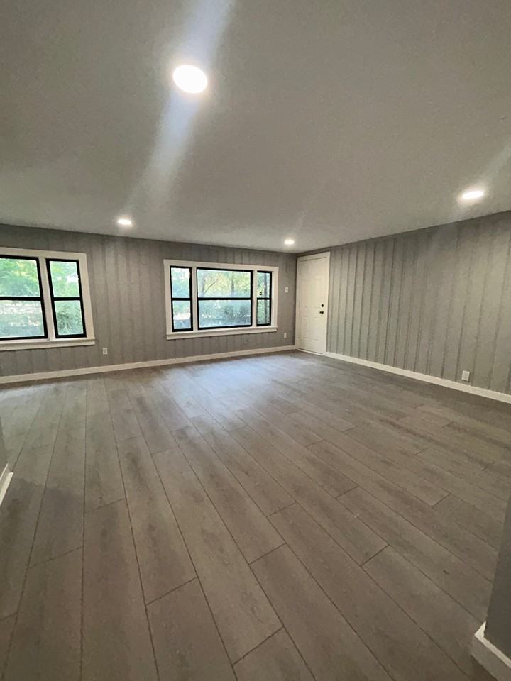 314 W Clarendon Dr - Photo 5 of 10