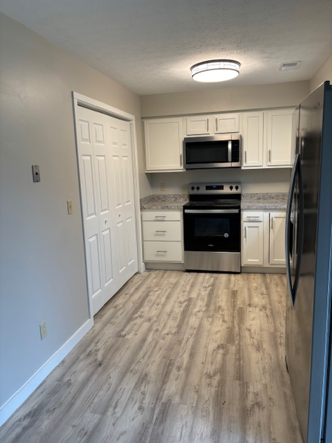 5305 Big Tyler Rd #14 - Photo 5 of 15