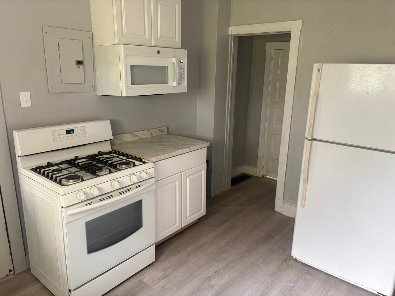 4240 S St #4 - Photo 7 of 15