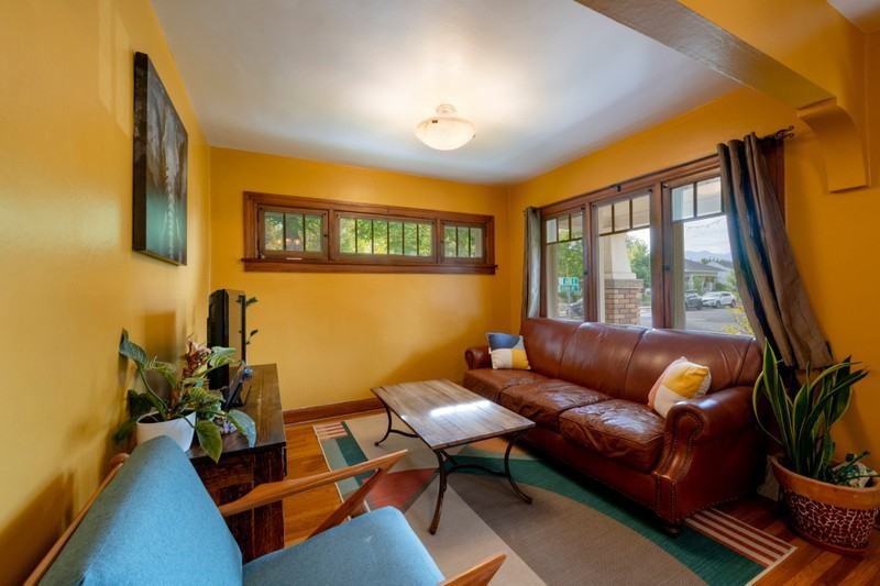 587 E Sherman Ave #1 - Photo 6 of 28