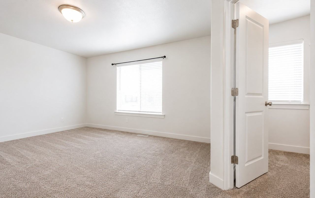 1561 Es - Photo 6 of 16