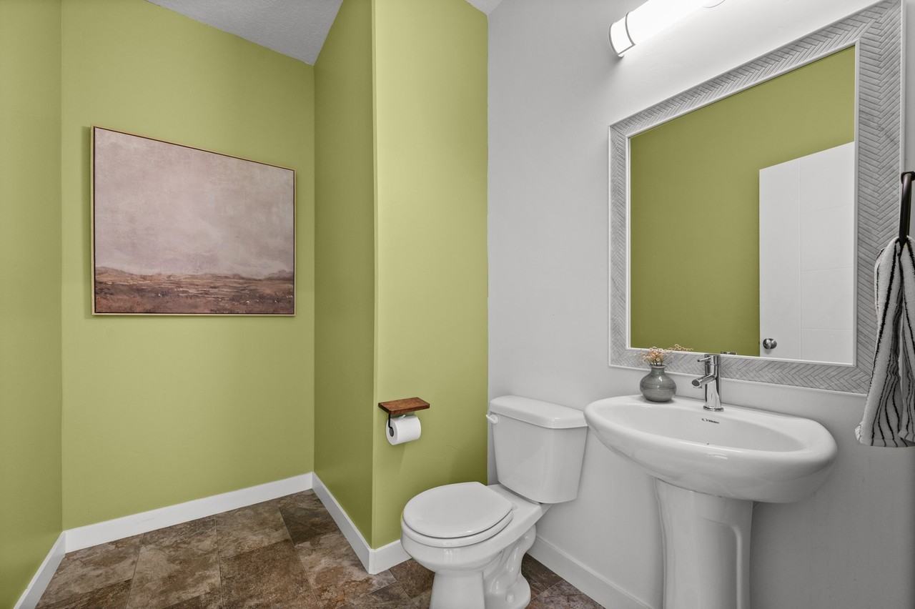858 W Wickham Dr - Photo 6 of 32