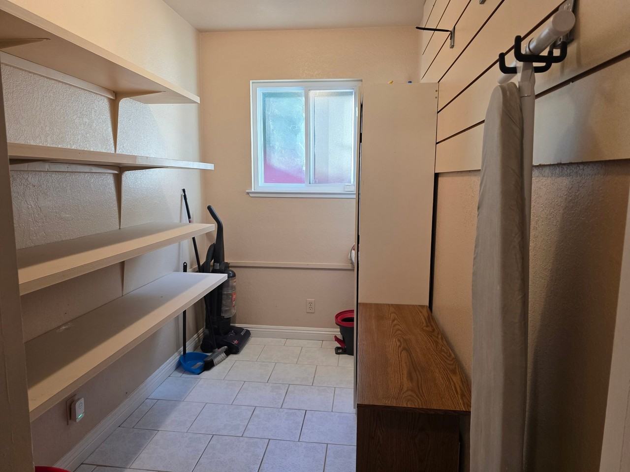 4401 Plantation Dr - Photo 4 of 11