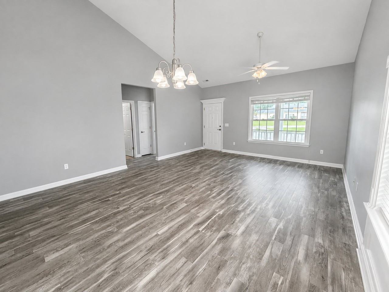 264 Archdale St - Photo 7 of 19
