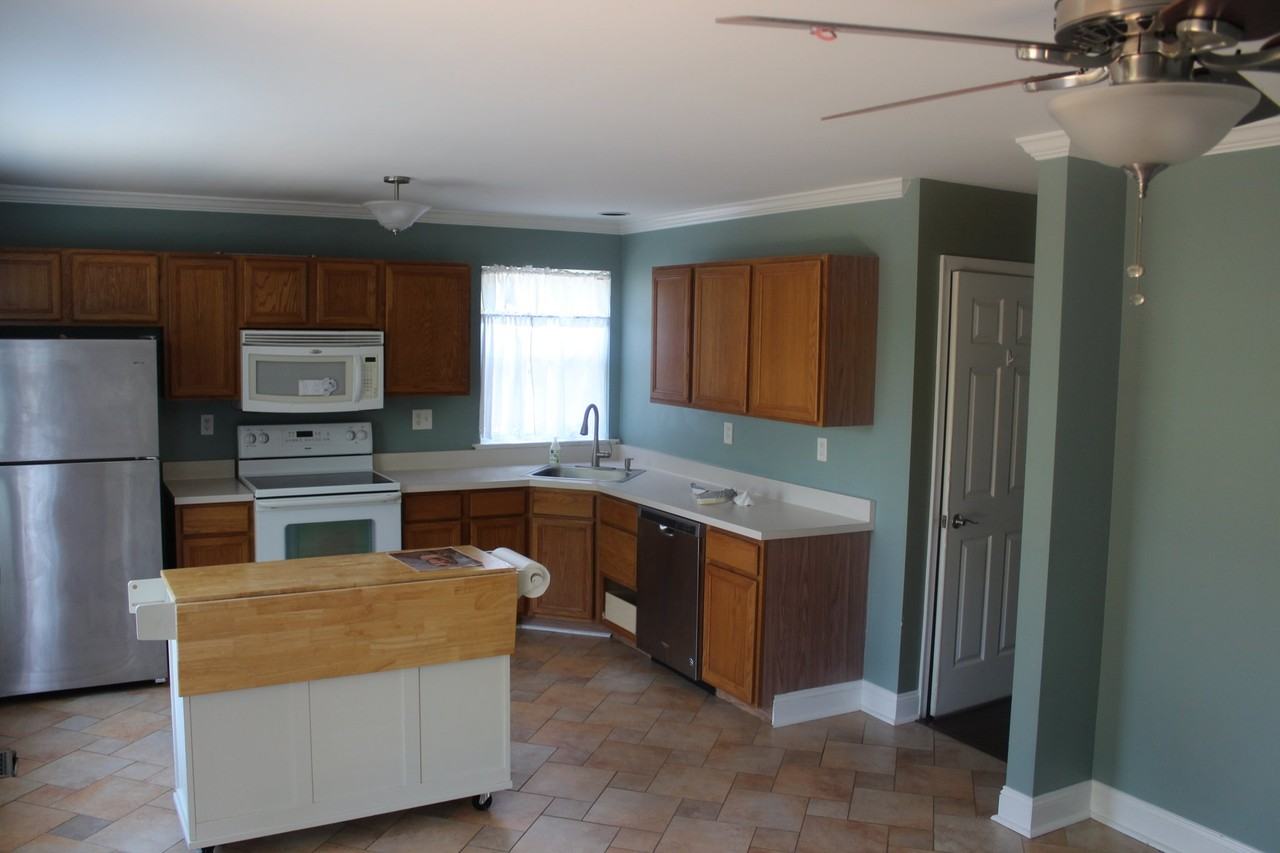 102 Whistling Swan Ln - Photo 4 of 10