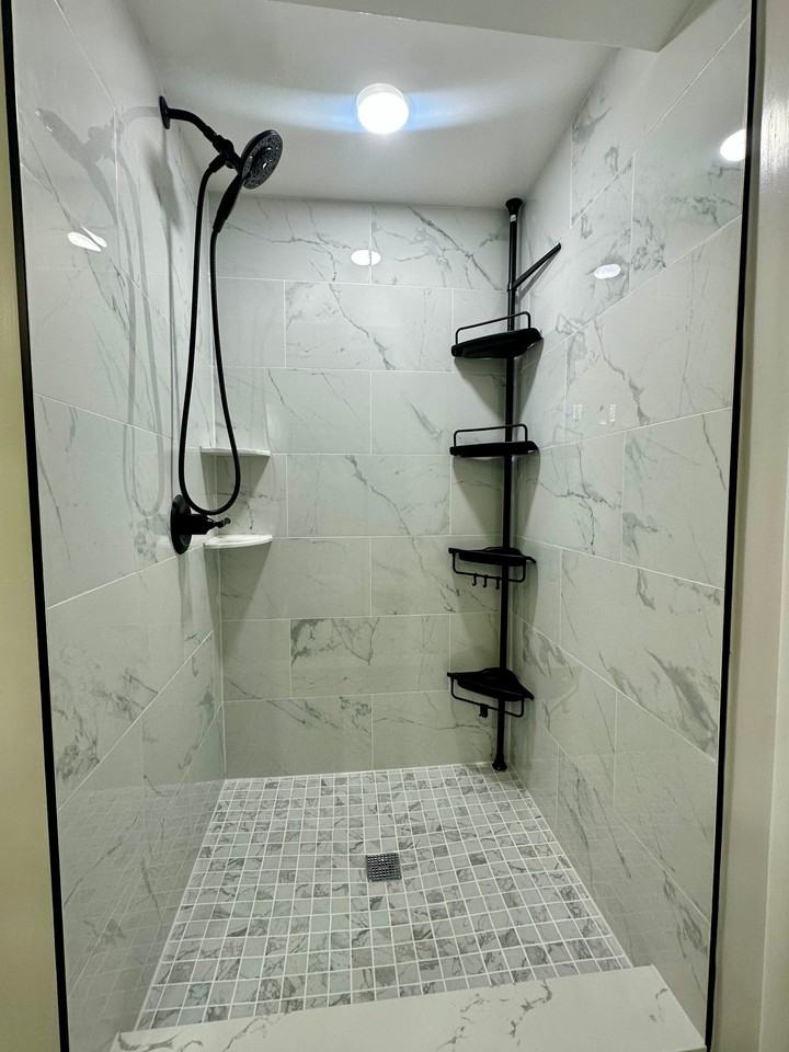 7501 Elmore Ln - Photo 2 of 3