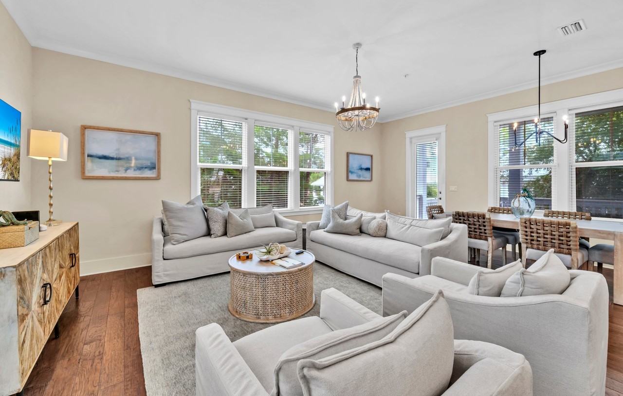111 Emerald Beach Way - Photo 2 of 19