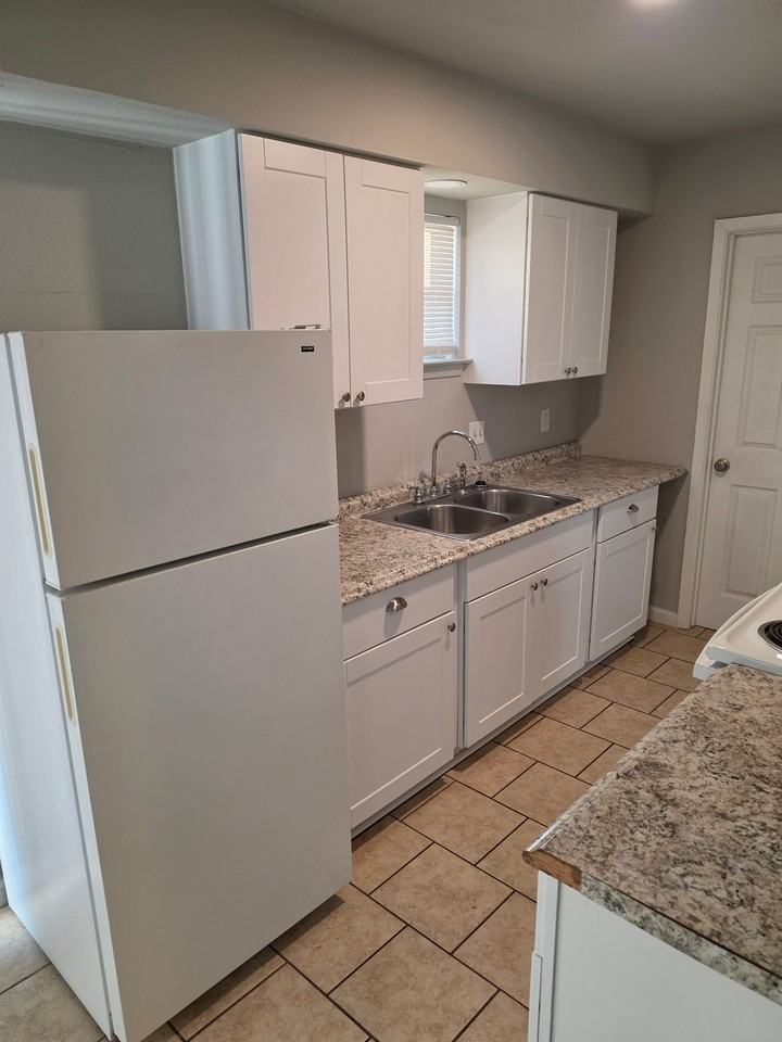5906 Deer Horn Dr - Photo 4 of 16