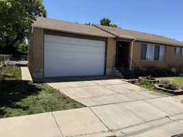 featured image of 309 E Ave