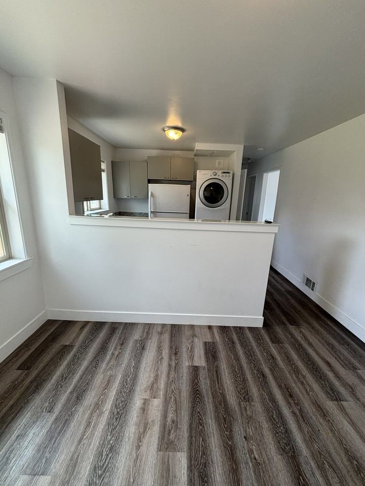 309 E Ave - Photo 7 of 18
