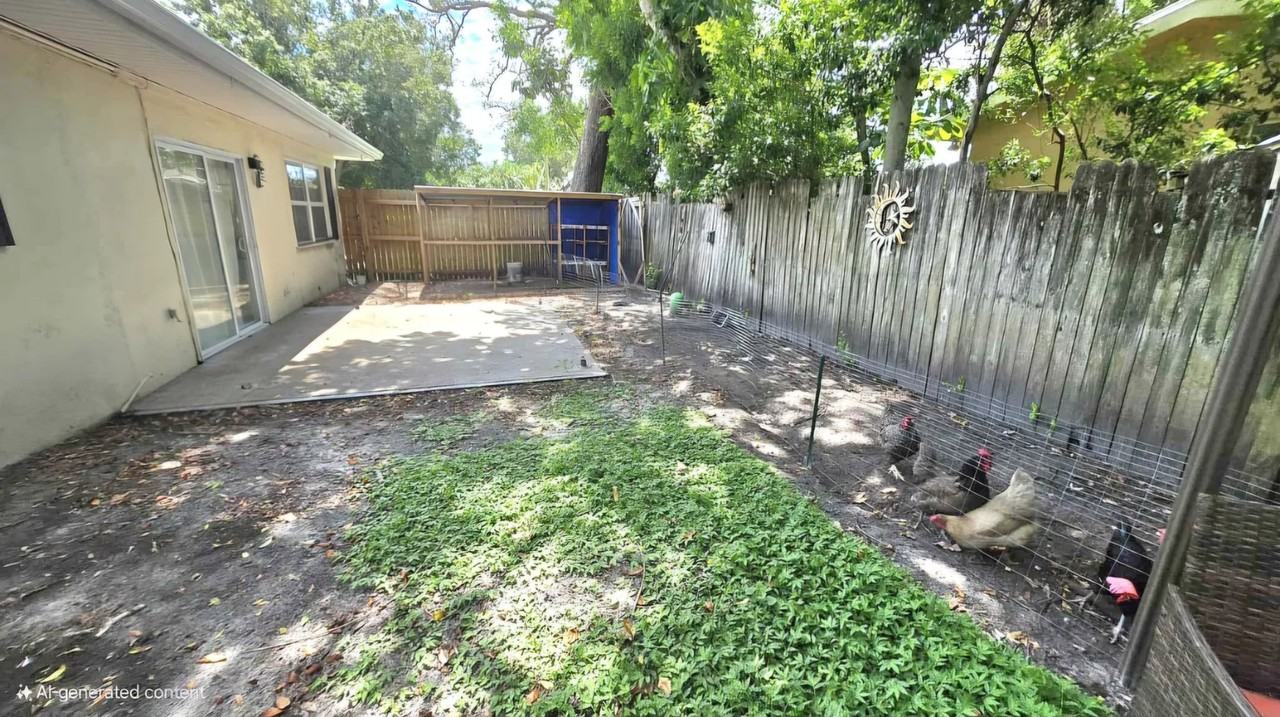1610 Valencia St - Photo 4 of 14