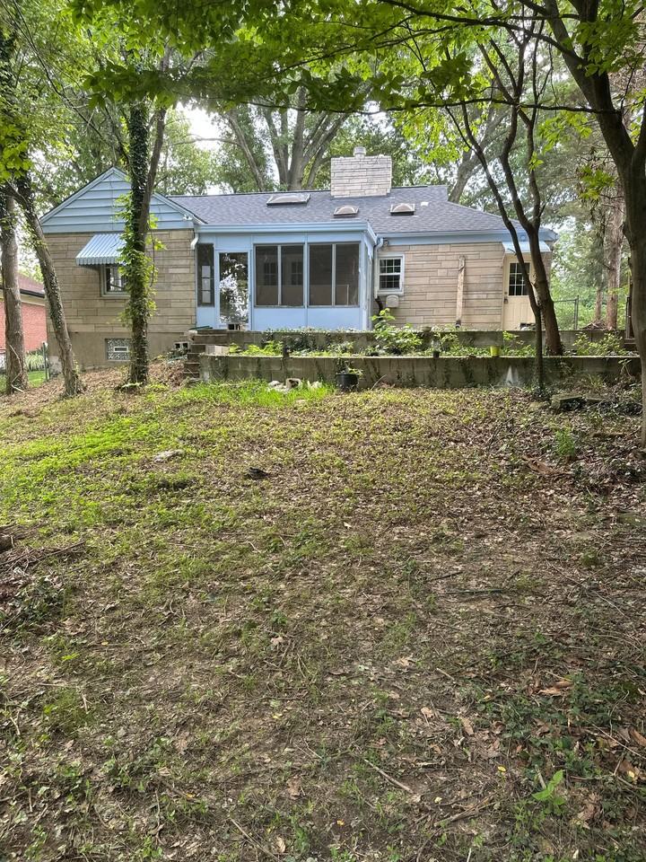 2845 Dunaway Ave - Photo 2 of 18