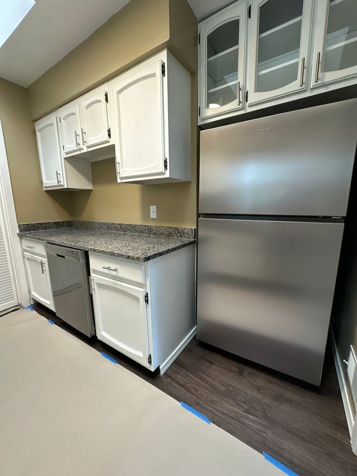 2845 Dunaway Ave - Photo 7 of 18