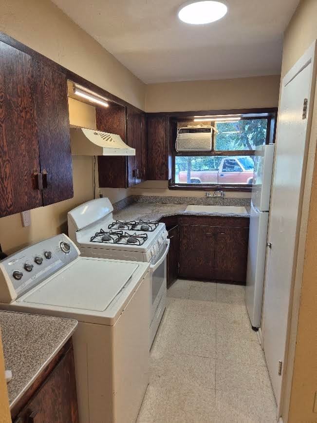 935 Avondale Ave #935 - Photo 6 of 13