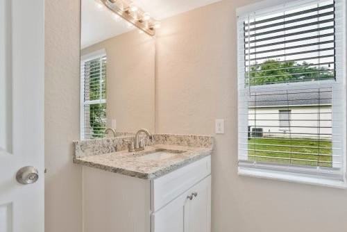 6245 Discovery St E - Photo 3 of 6