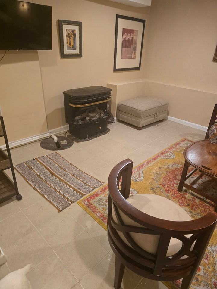 1921 Spruce Dr Nw #100 - Photo 3 of 20