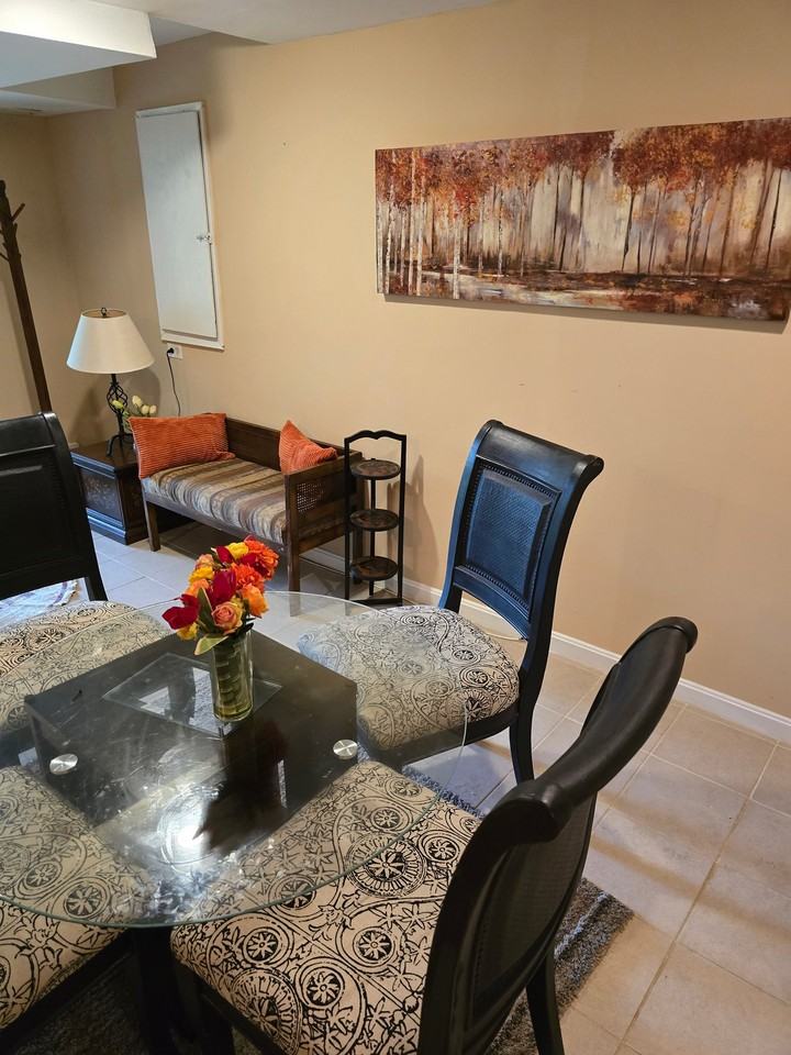 1921 Spruce Dr Nw #100 - Photo 7 of 20