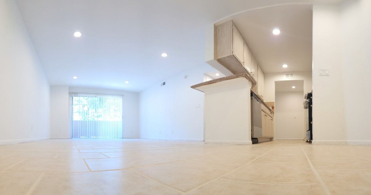 11020 Hesby St #1 - Photo 3 of 18