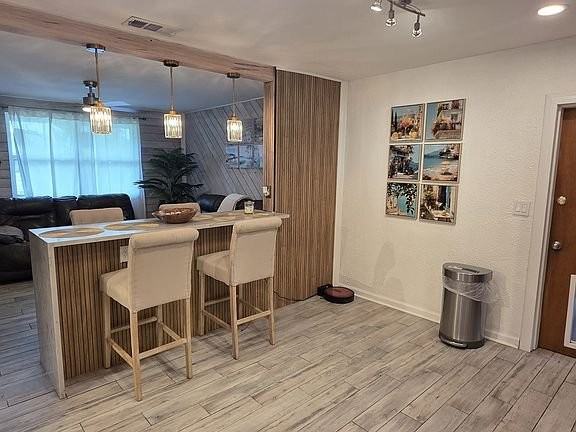901 Briarwood Ave - Photo 4 of 13