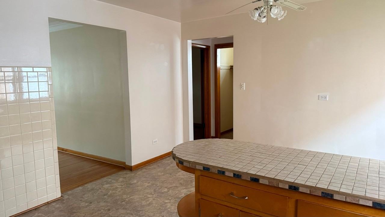 2555 N Nordica Ave #1 - Photo 3 of 15