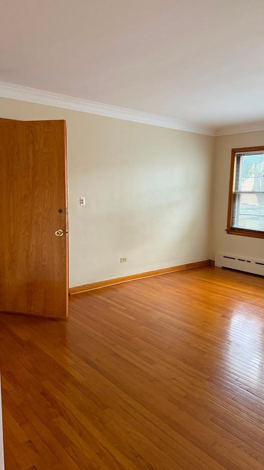 2555 N Nordica Ave #1 - Photo 4 of 15