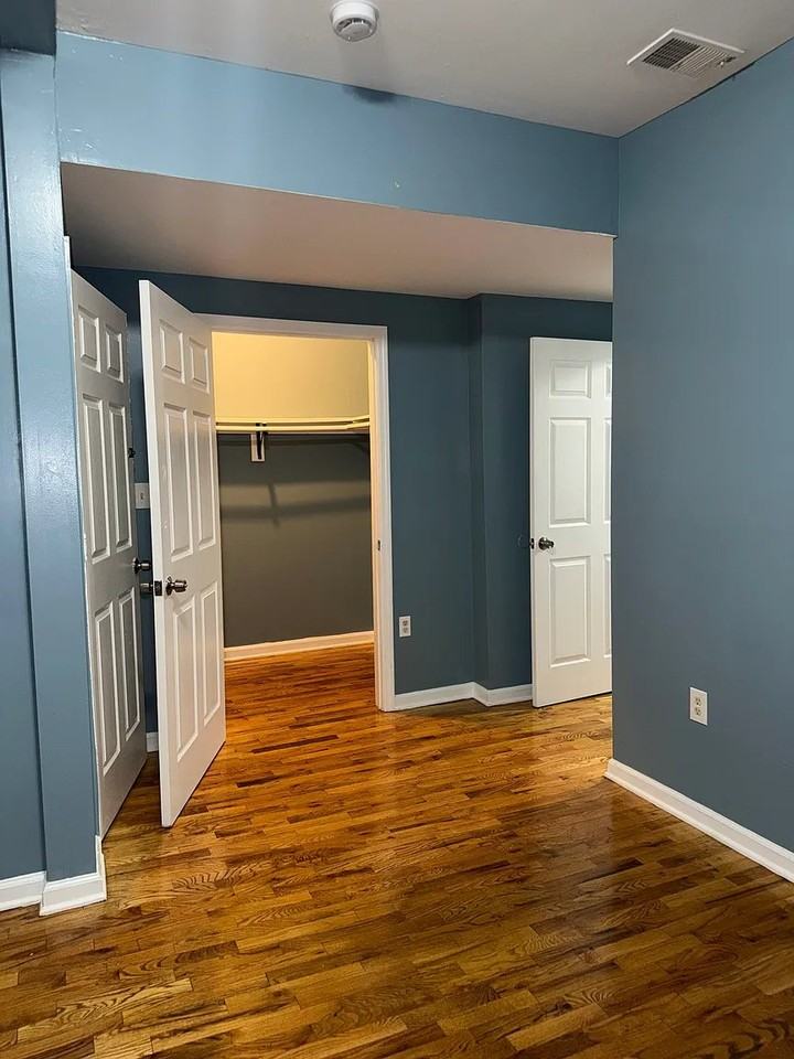 44 Astor St #2 - Photo 4 of 9