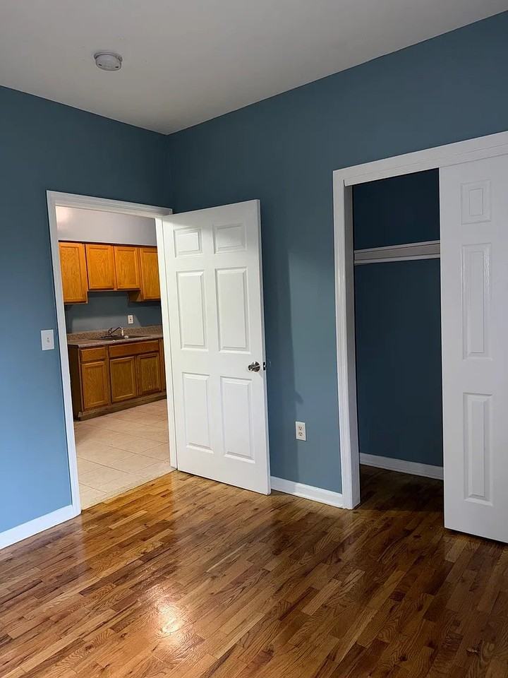 44 Astor St #2 - Photo 5 of 9