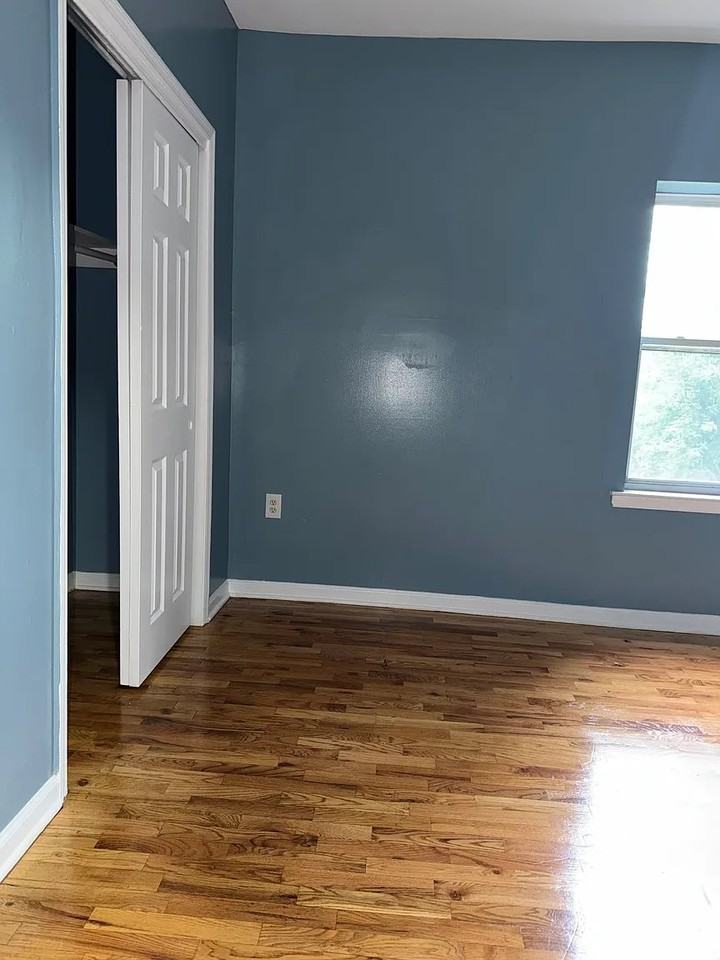 44 Astor St #2 - Photo 6 of 9