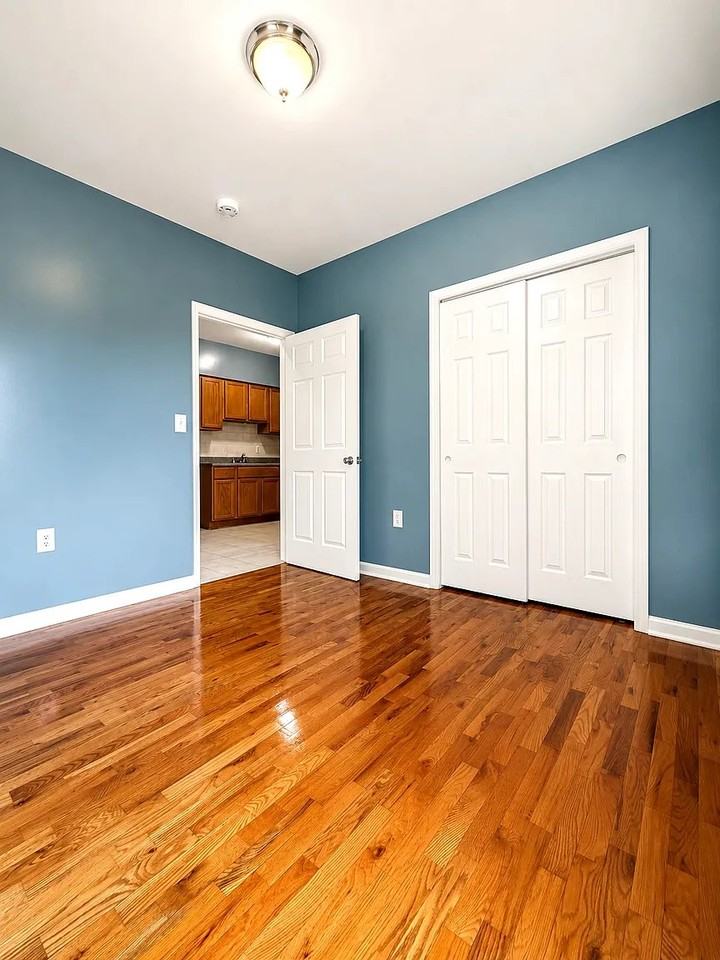 44 Astor St #3 - Photo 4 of 10