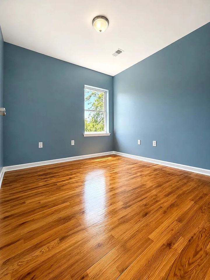 44 Astor St #3 - Photo 6 of 10