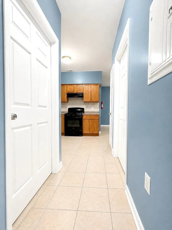 44 Astor St #3 - Photo 7 of 10