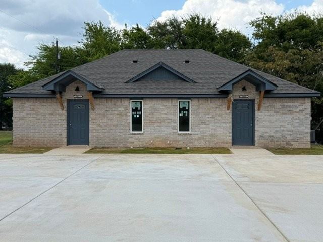 2825 Sara St #2823SARAST - Photo 2 of 15