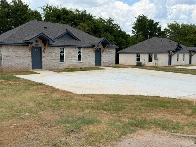2825 Sara St #2823SARAST - Photo 3 of 15