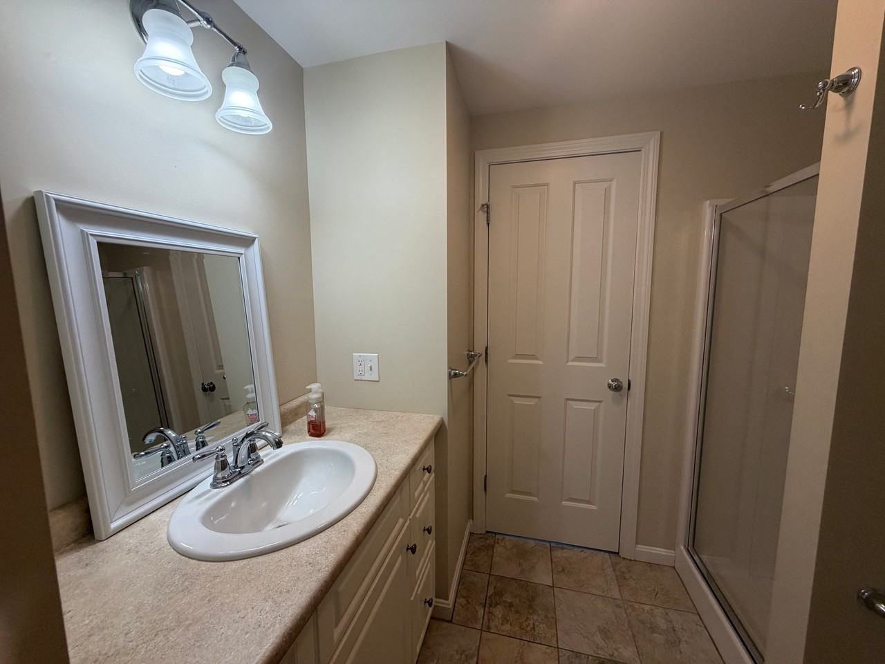 25 Western Ave - Photo 5 of 17