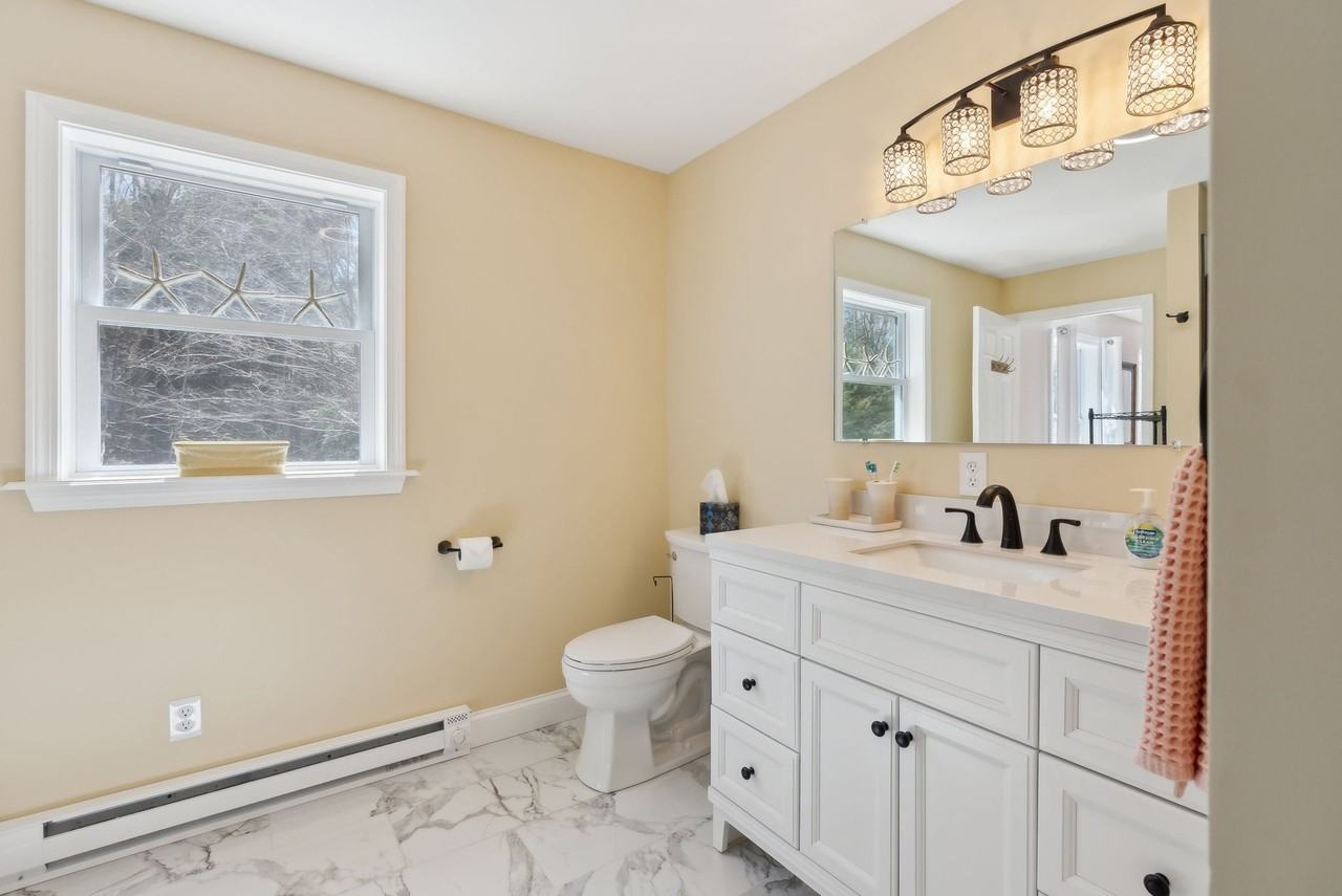 67 Brandon Ln - Photo 4 of 17