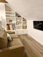 featured image of 607 Es