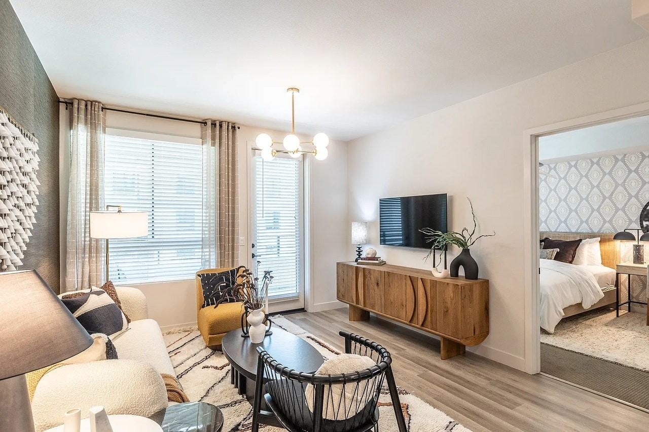 535 Everett Avenue, Unit 214 - Photo 4 of 17