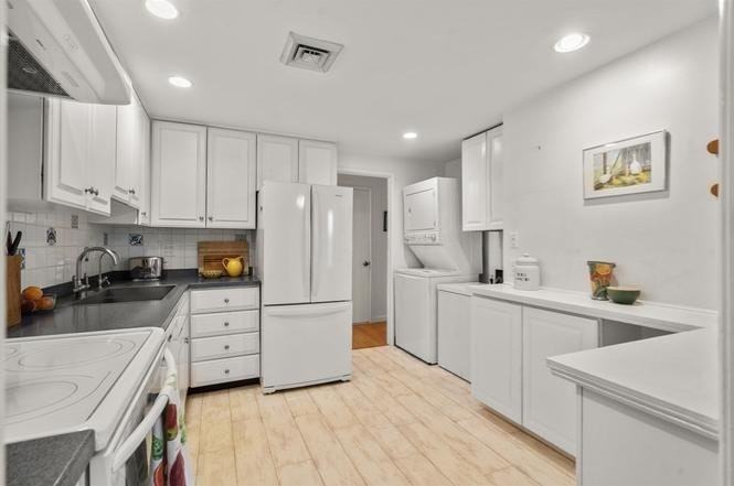 65 Grove Street, Unit 33A - Photo 4 of 16