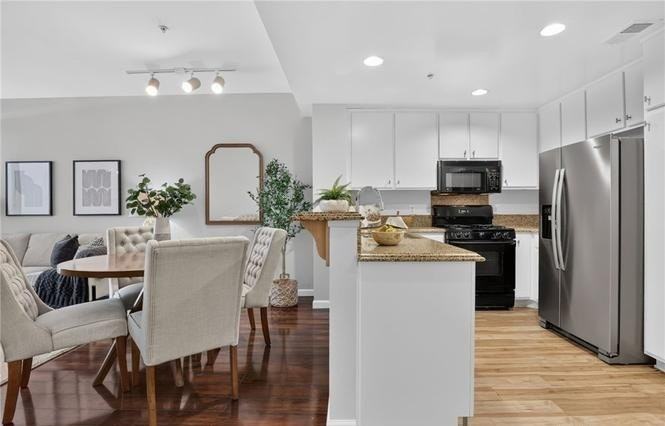 160 South Hudson Avenue, Unit 111 - Photo 6 of 19